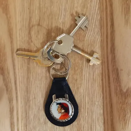 Dom wakacyjny Casa Dante Deliziosa Casa A Due Passi Dal Centro