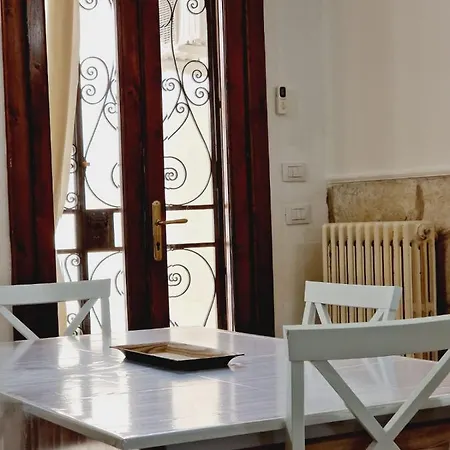 Semesterbostad Casa Dante Deliziosa Casa A Due Passi Dal Centro