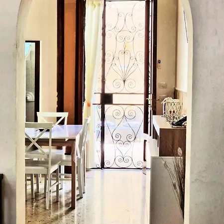 Casa Dante Deliziosa Casa A Due Passi Dal Centro Сasa de vacaciones Lecce